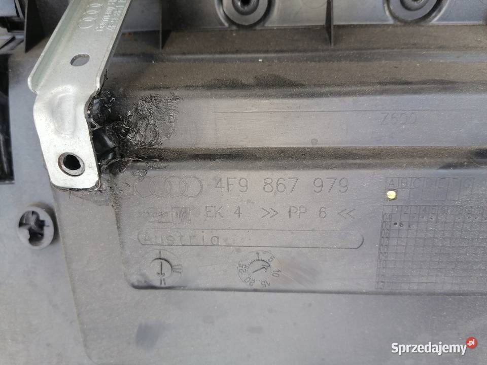 Audi A6 C6 Avant czarna tapicerka klapy tylnej Szczerbice