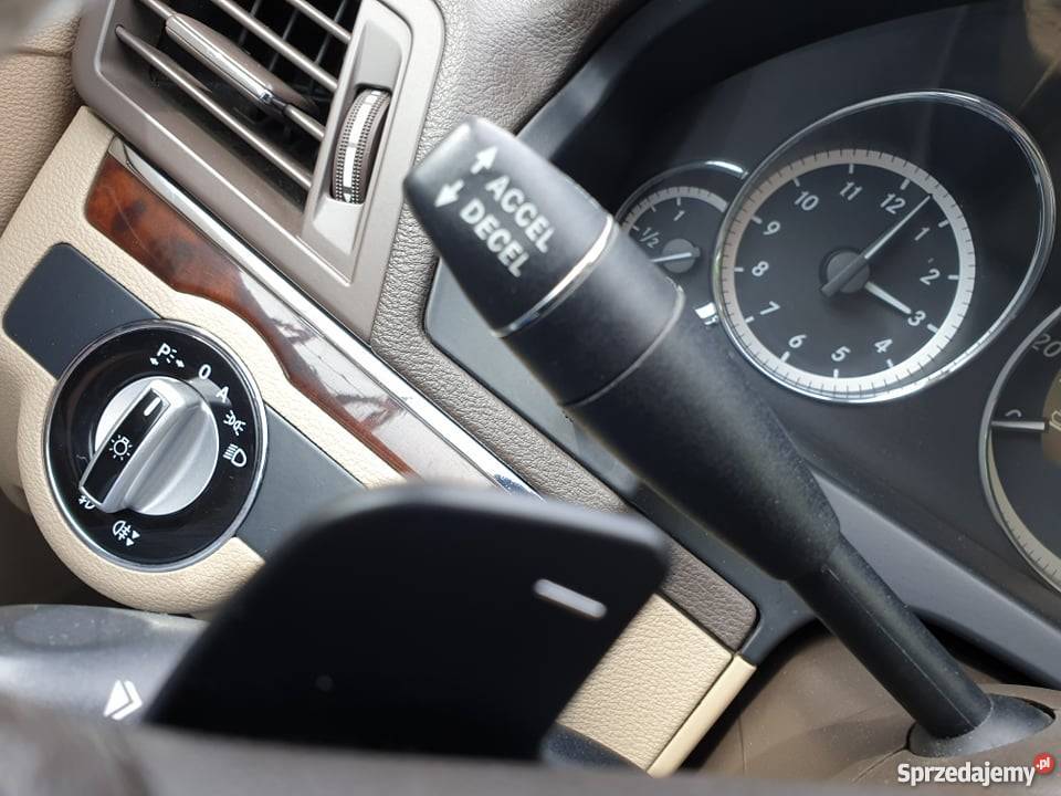 MercedesBenz Klasa E Coupe 35 Benzyna Panorama autoalarm Poznań