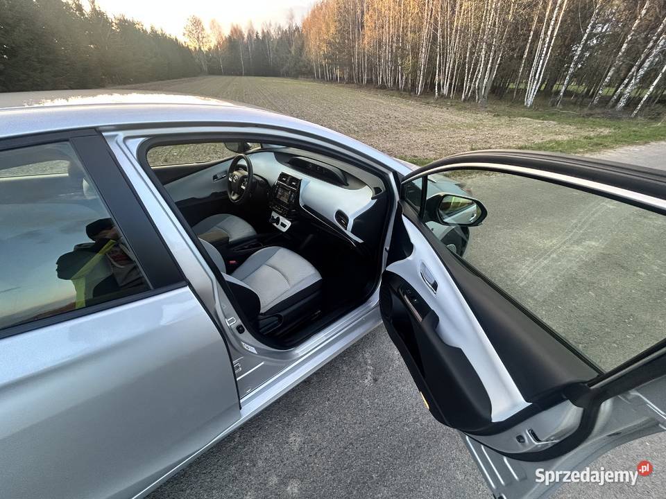 Toyota prius 18 benzyna hybrid 1796cm3 Prius Hajnówka