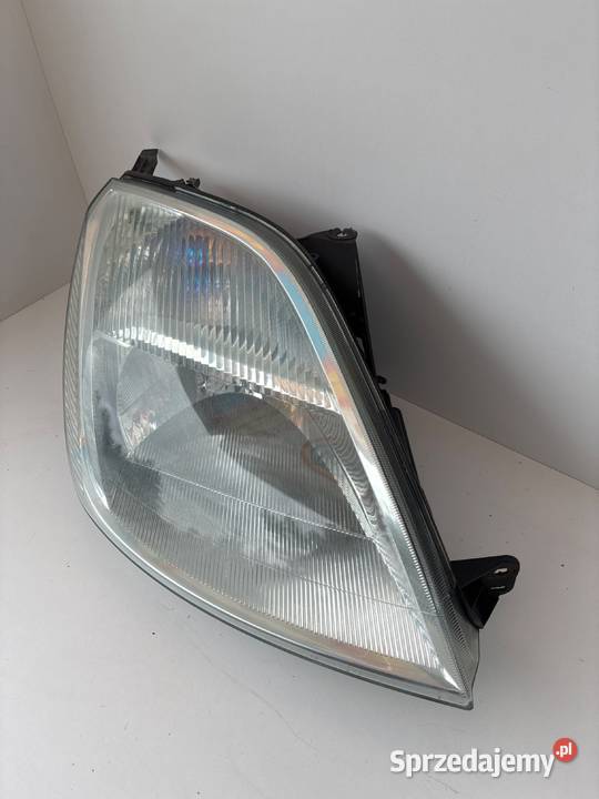 Ford fiesta mk6 LAMPA PRZÓD PRZEDNIA PRAWA wielkopolskie Słowikowo
