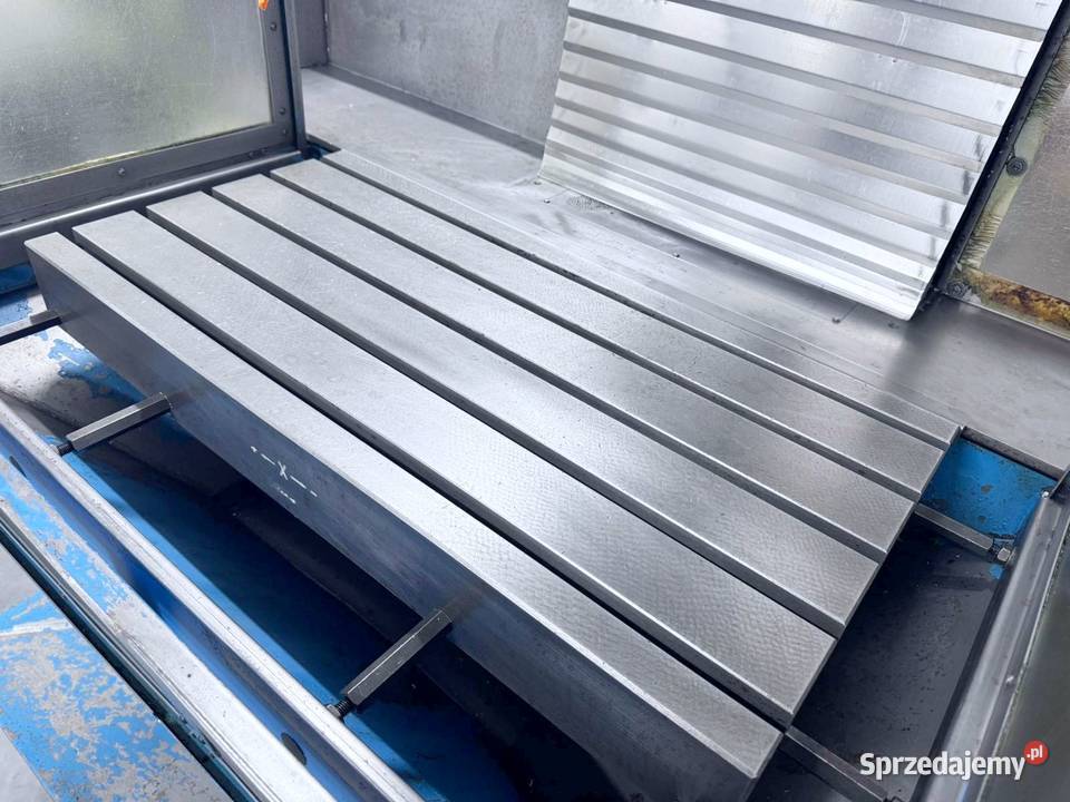 Frezarka uniwersalna AVIA FNE40Z liniały Zabór