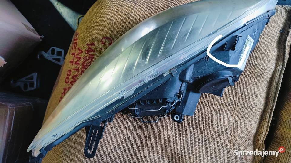 Reflektor lampa lewa przód Renault Megane 3 Przemyśl