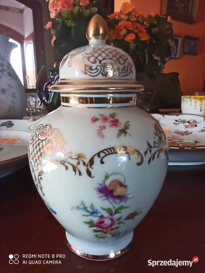 Amfora z bukiecikami ecru Syg Import korona Gdańsk