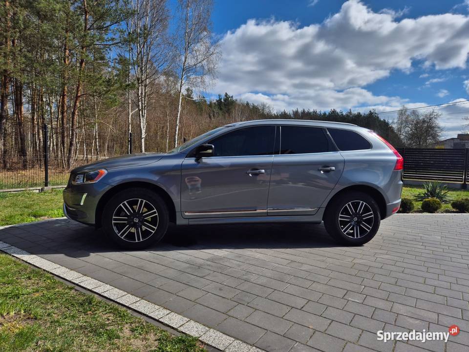 VOLVO XC60 2017r T5 Benzyna