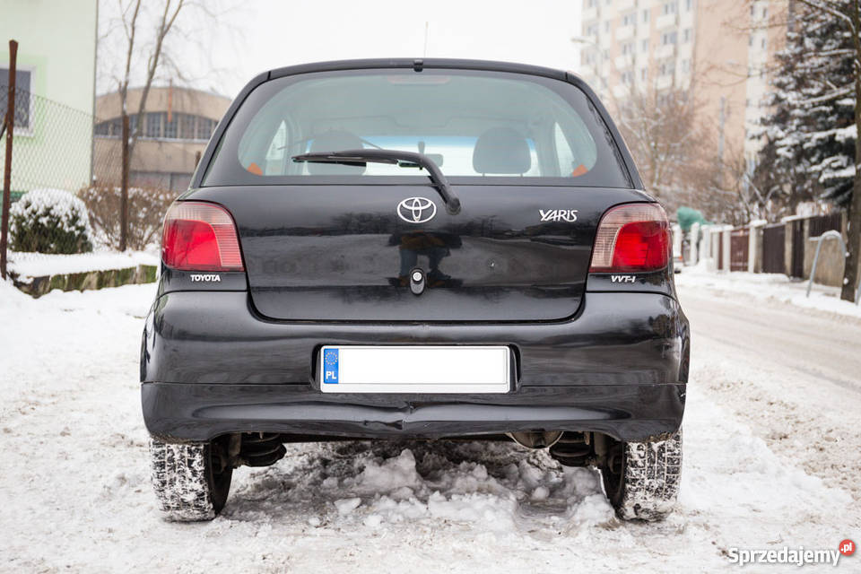 Toyota Yaris czarna perła Poznań Sprzedajemy.pl