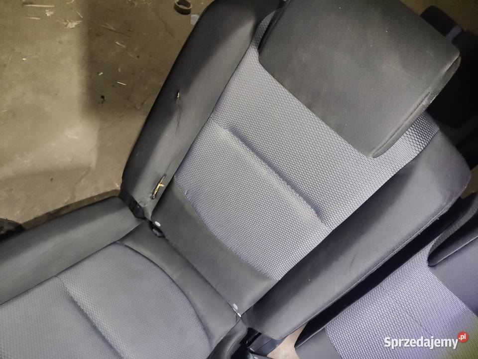 Fotele kanapa Mazda 5 komplet osobowe Wiskitki