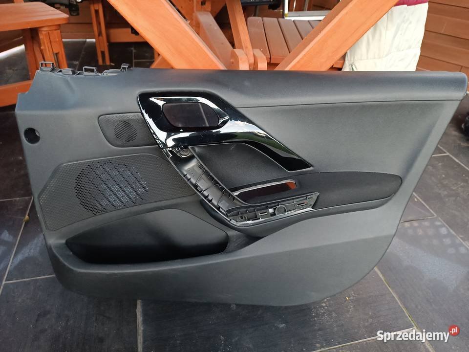 Boczek drzwi prawy przód Peugeot 208 I Turek