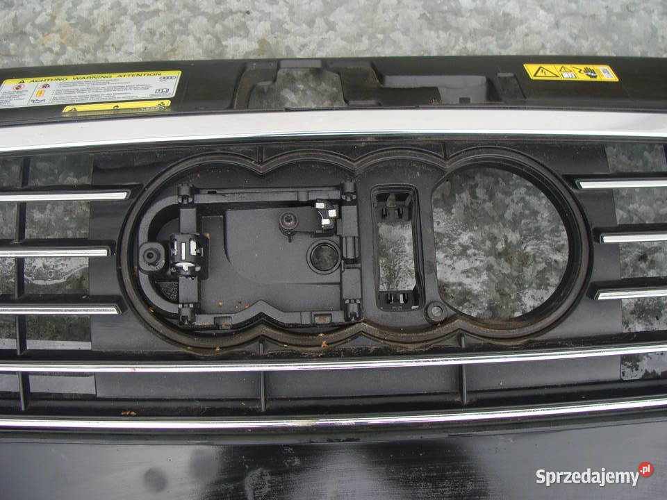 AUDI A3 ETRON 16 GRILL ATRAPA RADAR 8V4853651LN osobowe Goleniów sprzedam