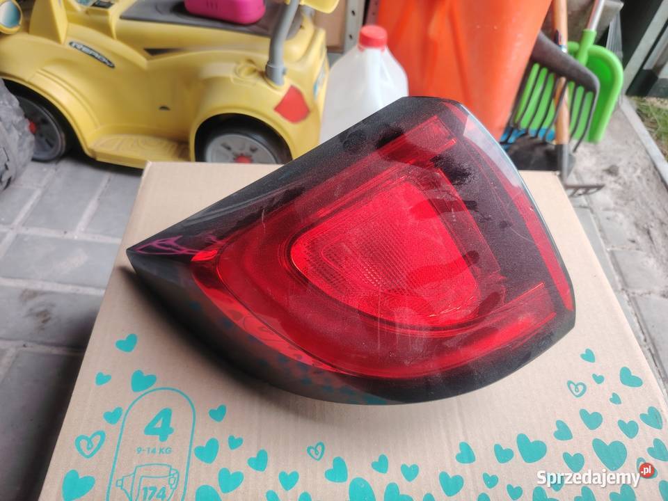 Lewa lampa tył Chrysler Pacifica 2017 68229028ad Książenice