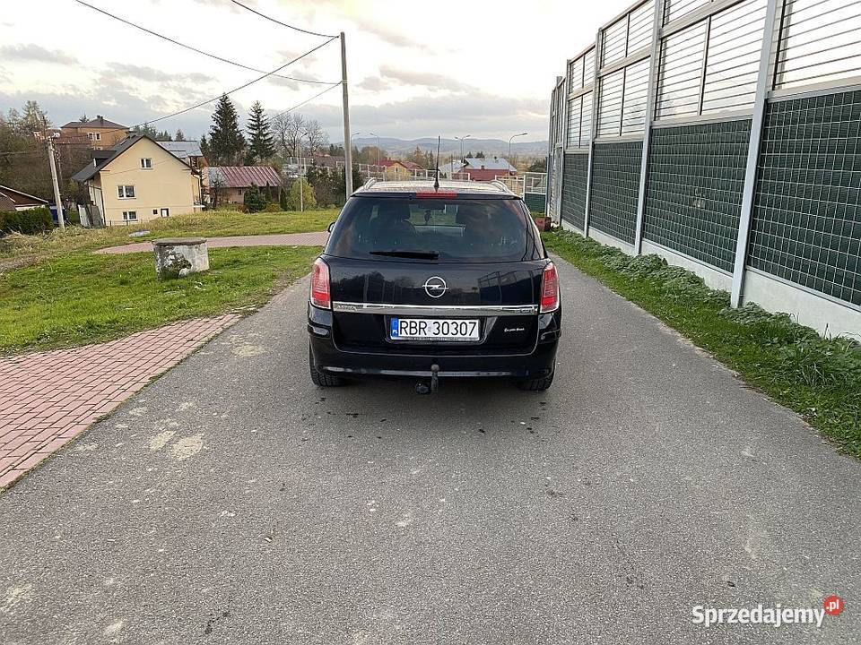 Opel Astra H 19 CDTI Cosmo Sport 2005 r garażowany Brzozów