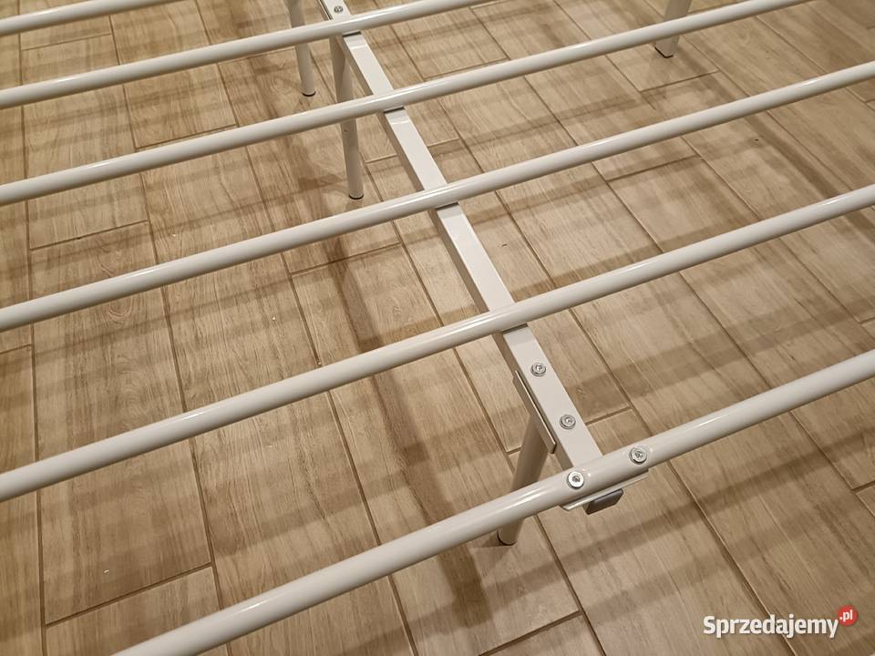 Metalowa rama łóżka Klucze