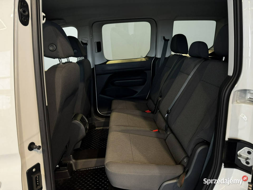 Volkswagen Caddy 20TDI 102 M6 2022 r salon I małopolskie Myślenice sprzedam