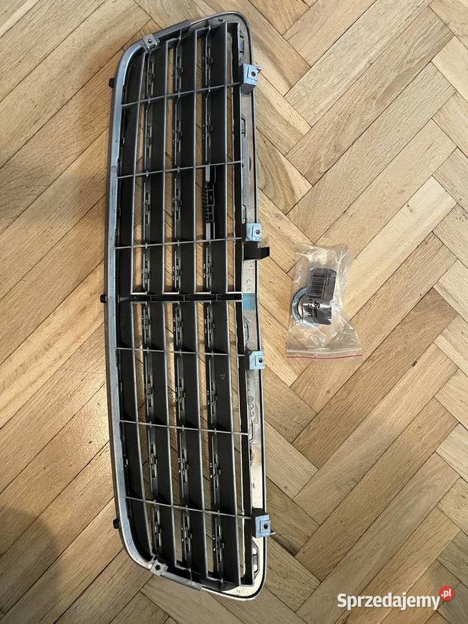 Grill SCHATZ Avantgarde Mercedes W203 CKlasa