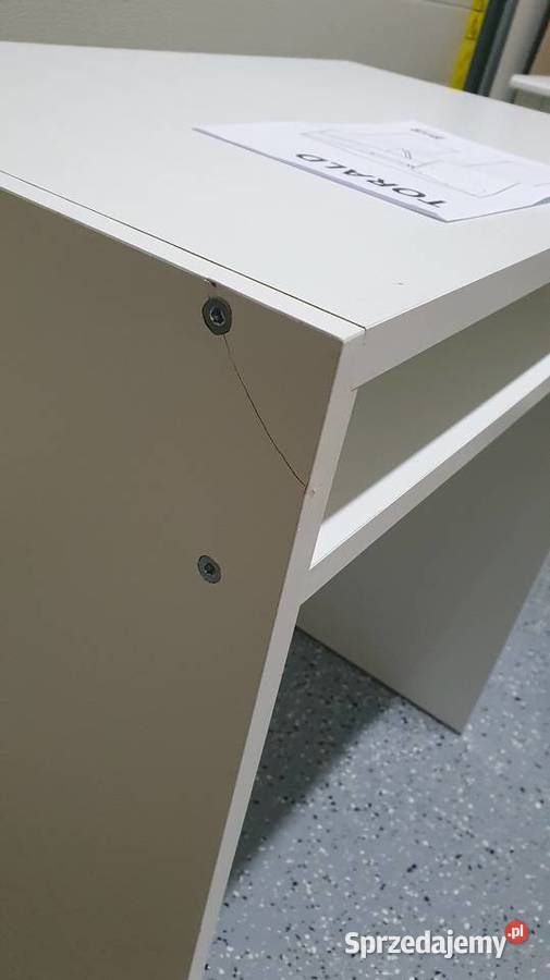 Małe białe biurko Torald z Ikea Gnieżdżewo sprzedam