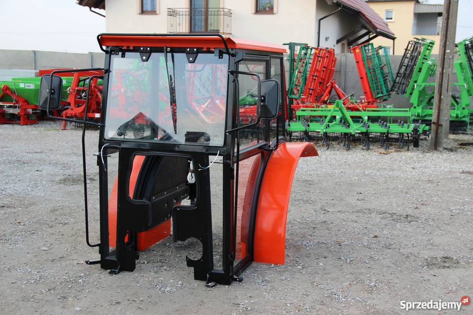 Kabina ciągnikowa sadownicza sadownik MF Szyszka Rogóźno