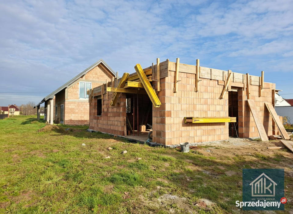 sprzedaży domu wolnostojącego Kłaj 13119m2 sprzedam