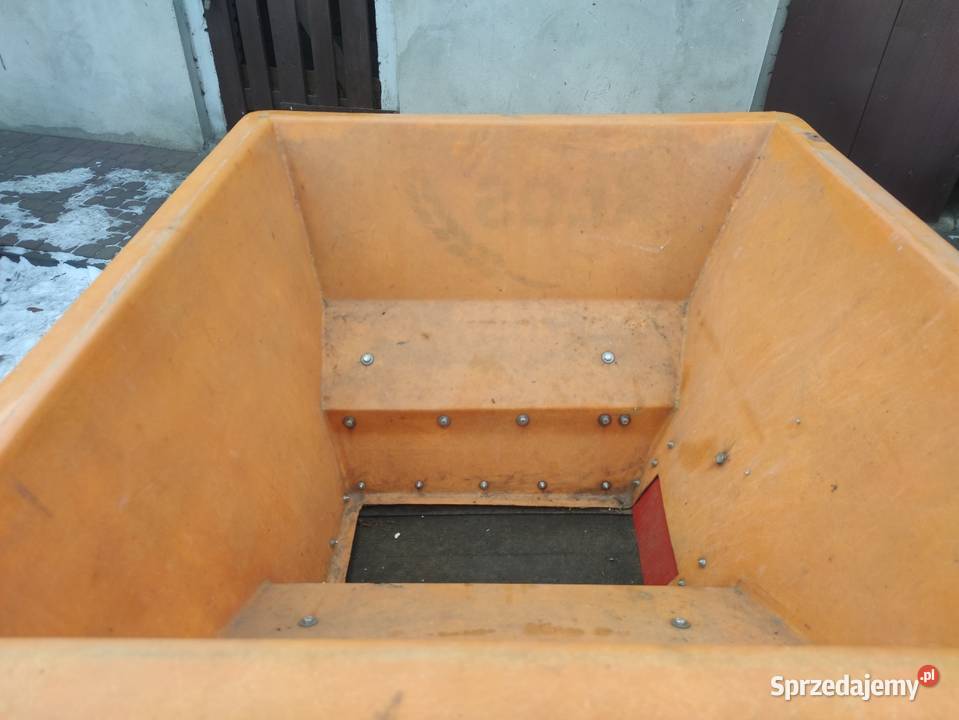 Piaskarka solarka drogowa rozsiewacz kłos motyl Wieluń