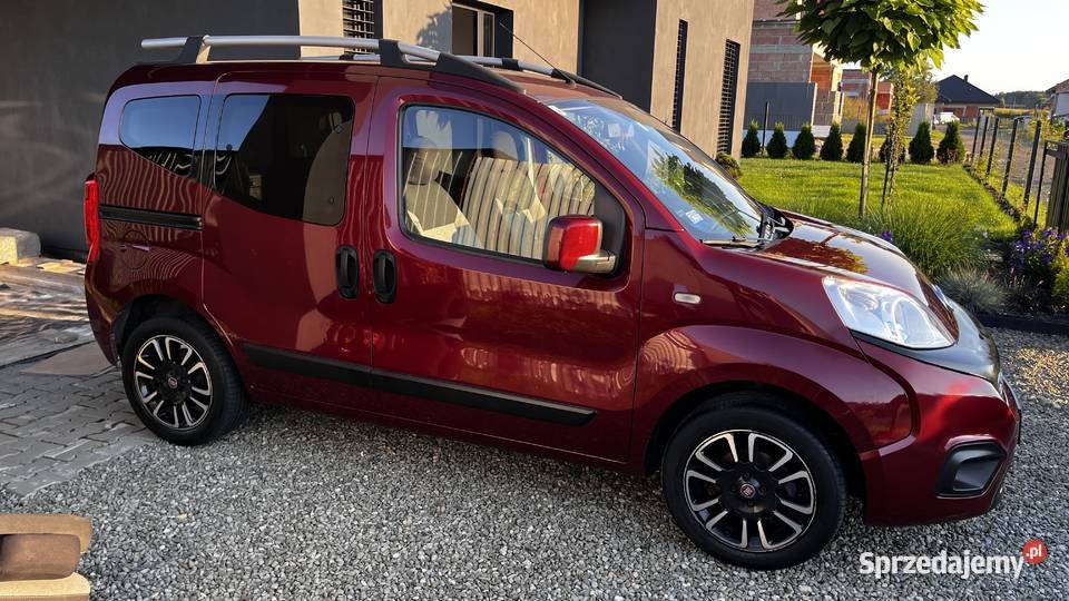 Fiat Qubo 13 MultiJet 80 Euro 6 Lounge 2017 134 Tychy
