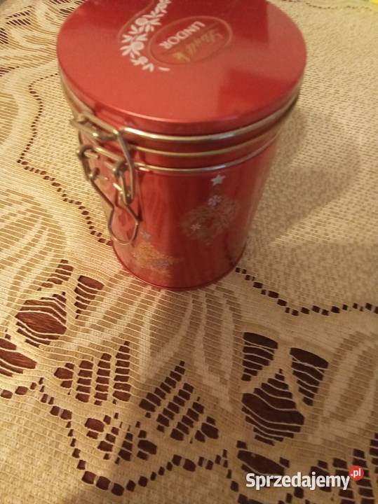 Lindt świąteczna puszka Boże Narodzenie