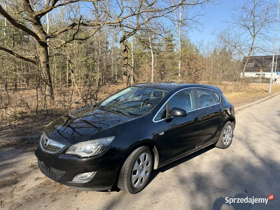 Opel Astra J manualna