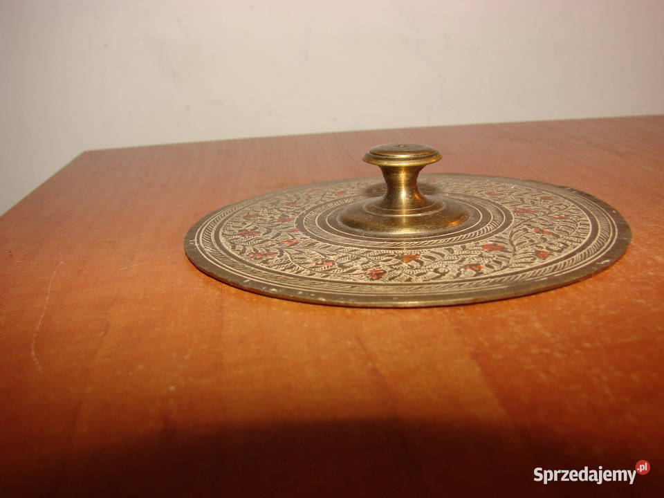 mosiężna orientalna pokrywka Pruszcz Gdański