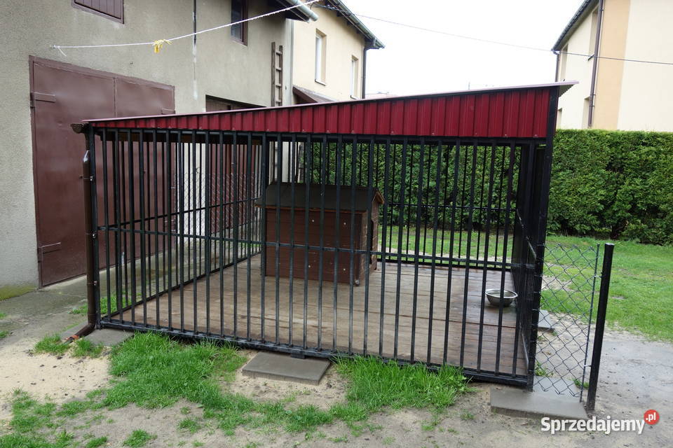 sprzedam używany 1 duży zadaszony kojec z budą sprzedam
