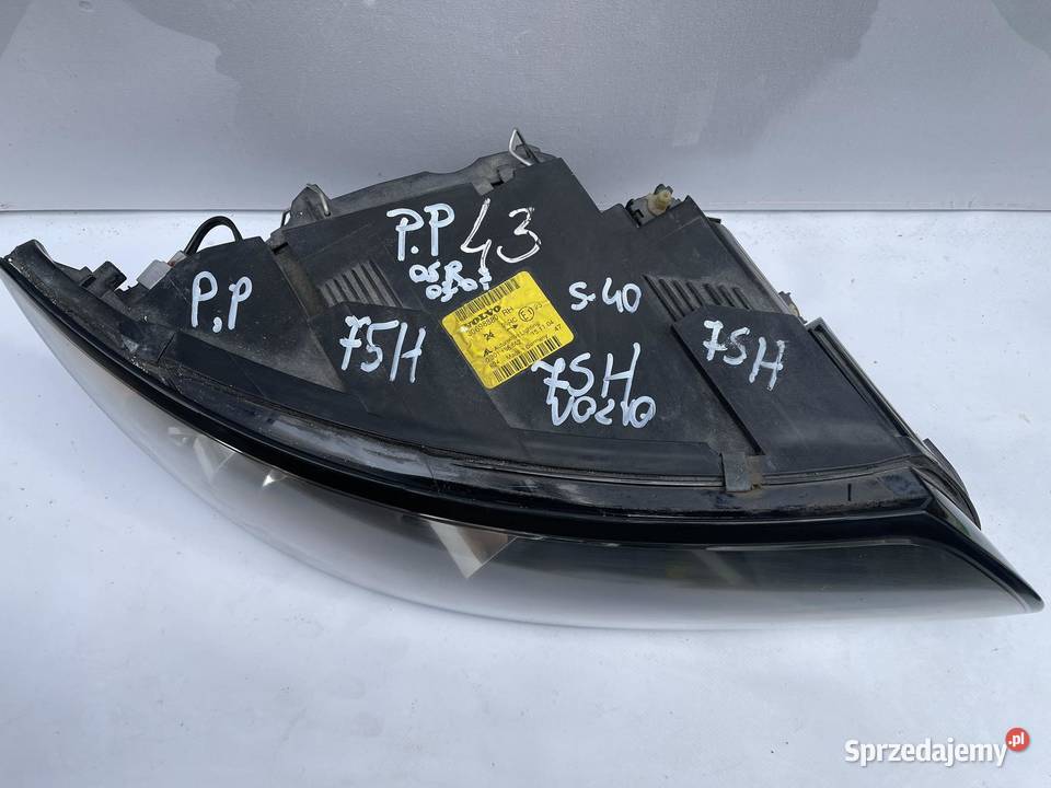 VOLVO S40 PRAWA LAMPA PRZÓD Ostroróg sprzedam