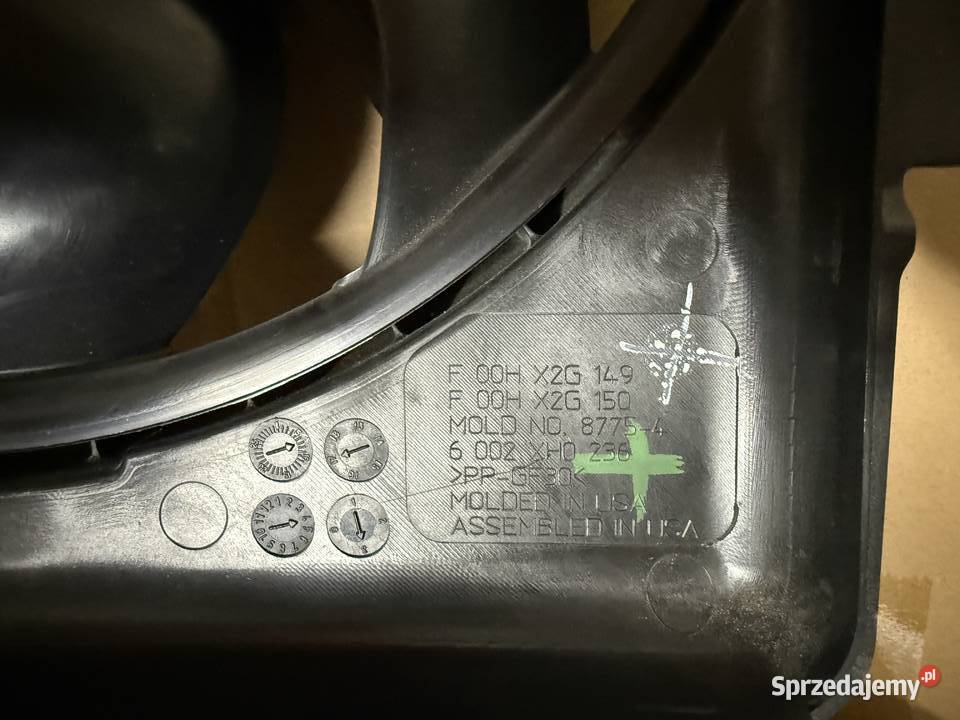 Ford Mustang VI wentylatoryobudowa 23 oryginał