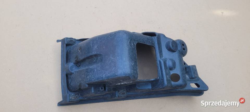 AUDI A1 ŚLIZG ZDERZAK PRAWY MOCOWANIE HALOGENU Ruda Śląska