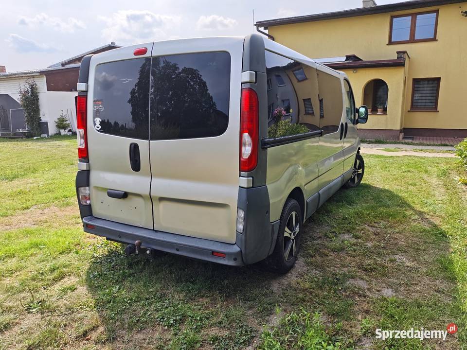 Opel Vivaro 9 osób Trafic klimatyzacja sprzedam