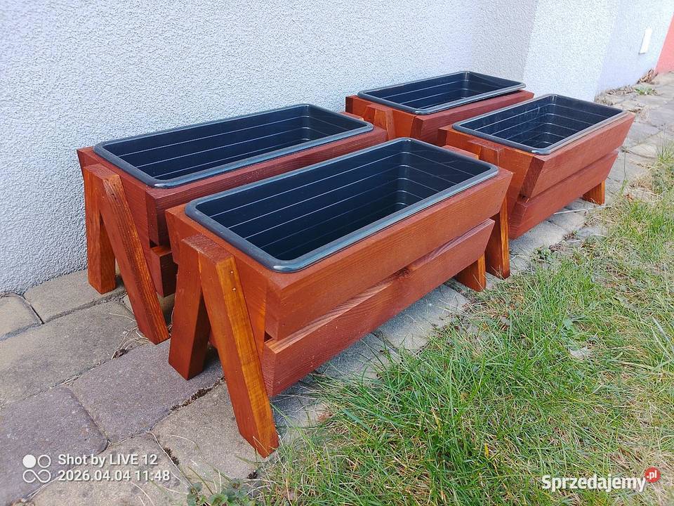 Zestaw 4 skrzynek na balkon 40 sprzedam