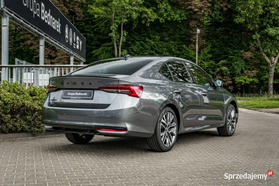 koda Octavia Sportline 15 TSI mHEV 150 DSG komputer pokładowy Łódź