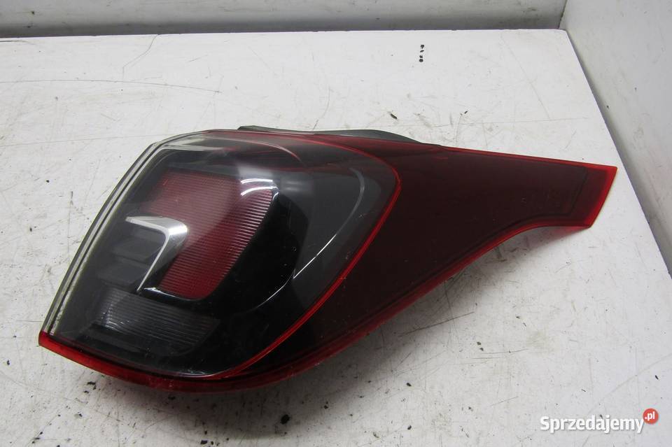LAMPA TYLNA PRAWY TYŁ OPEL CROSSLAND X Lampy tylne Motoryzacja