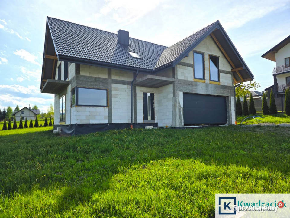 sprzedaży domu wolnostojącego Sanok 194m2