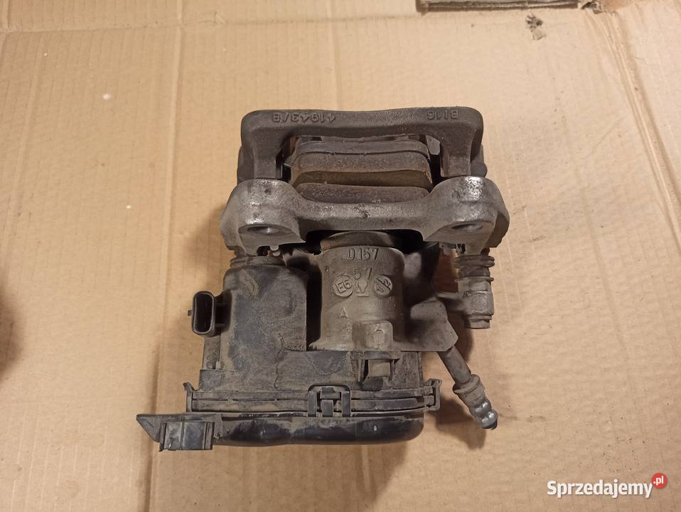 Mercedes W117 zacisk hamulcowy lewy prawy tył Bolesławiec