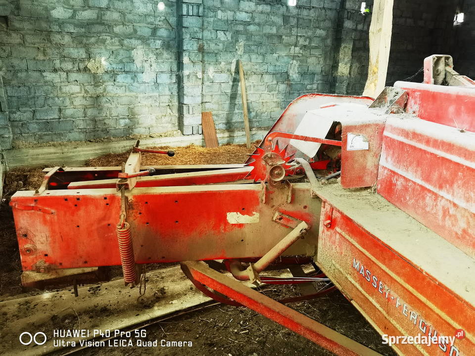 Prasa Massey Ferguson 208 baler kostkująca Młodzawy Duże