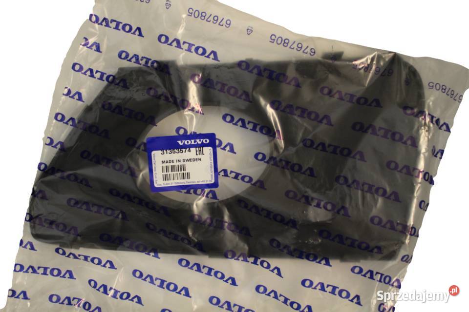 VOLVO XC70 przednia prawa kratka w zderzak OE