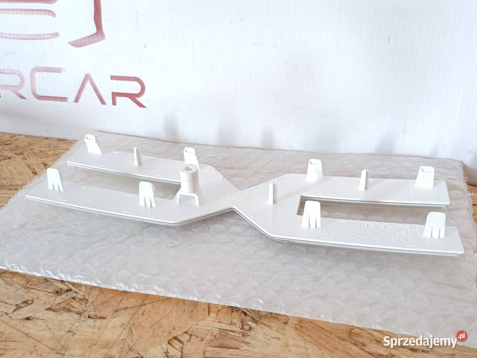 DACIA SANDERO III LIFT 23 ZNACZEK LOGO EMBLEMAT Pleszew