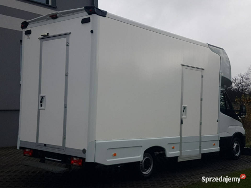 Iveco Daily KONTENER NISKOPODŁOGOWY 443x224x243 bluetooth Poręba sprzedam