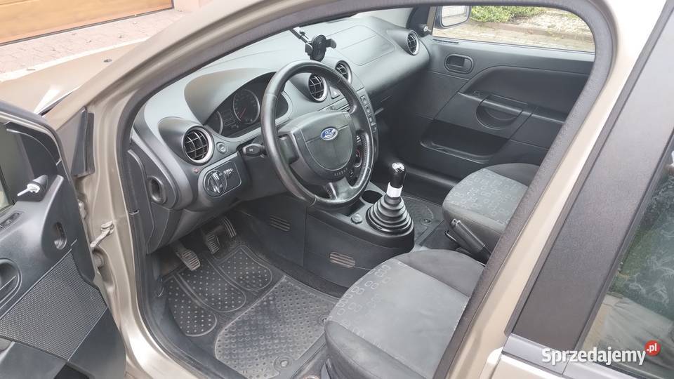 Ford Fiesta Mk6 2004 125 LPG Siemonia