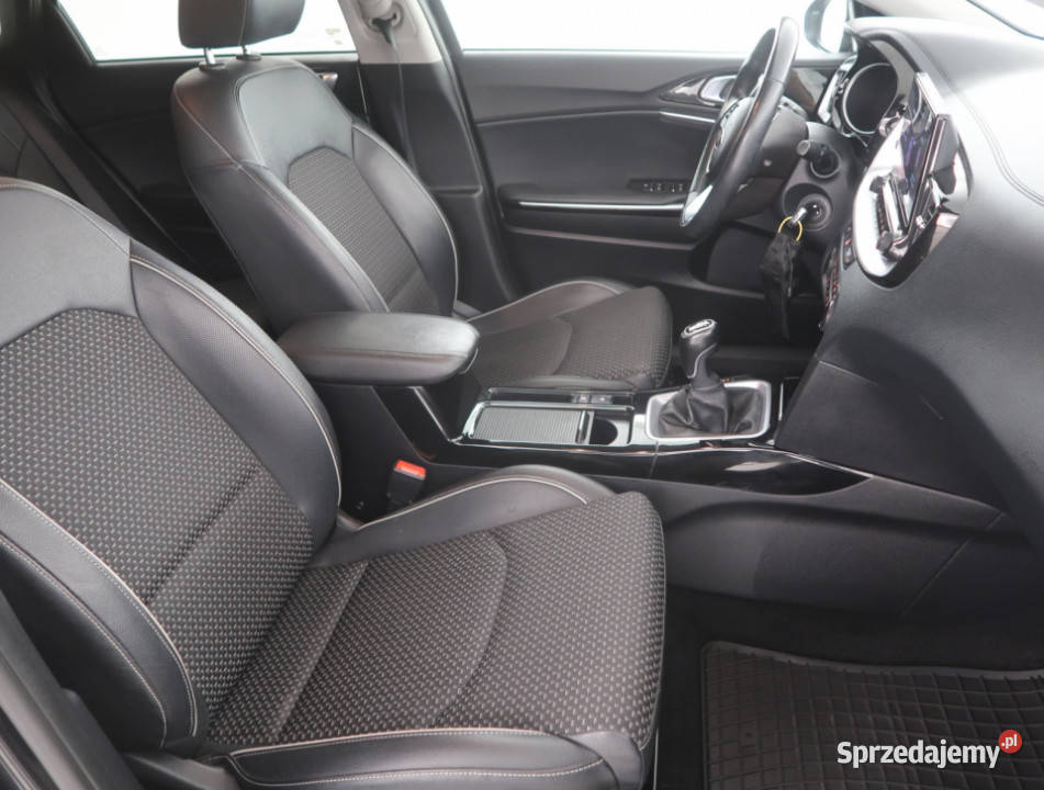 Kia Ceed 15 TGDI Bielany Wrocławskie