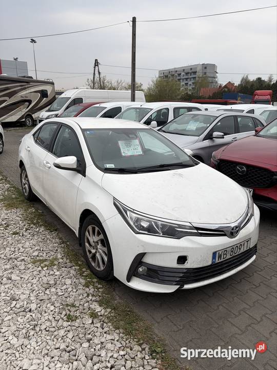 Toyota corolla benzyna z gazem nieuszkodzony Warszawa