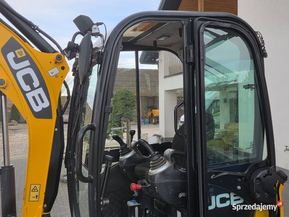 JCB 8026 mini koparka 3 łyżki szybkozłącze 1 wł Koparki Bieliny sprzedam