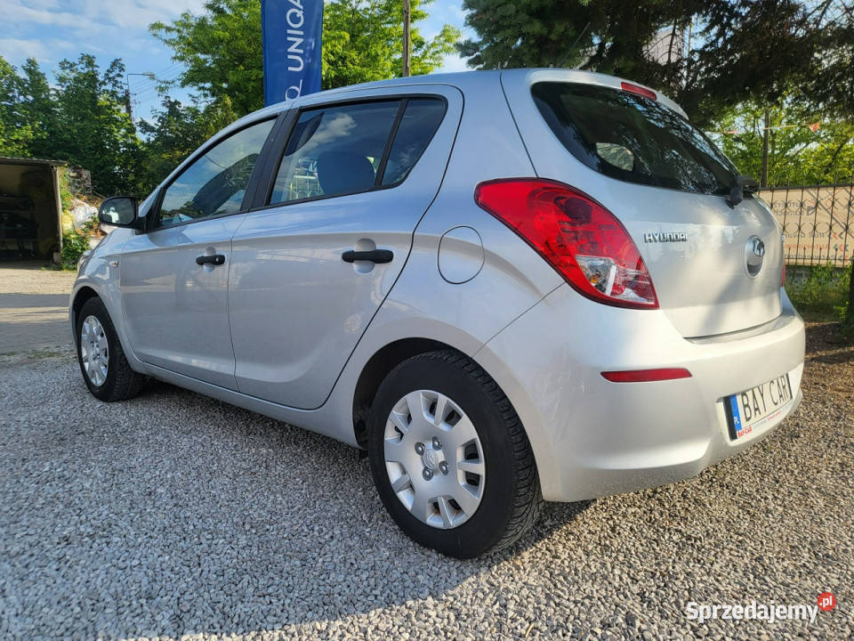 Hyundai i20 12 85 100 Przebieg 128 Dekra I Pabianice