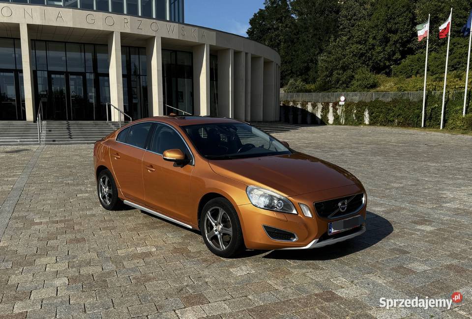 Volvo S60 II R Design D3