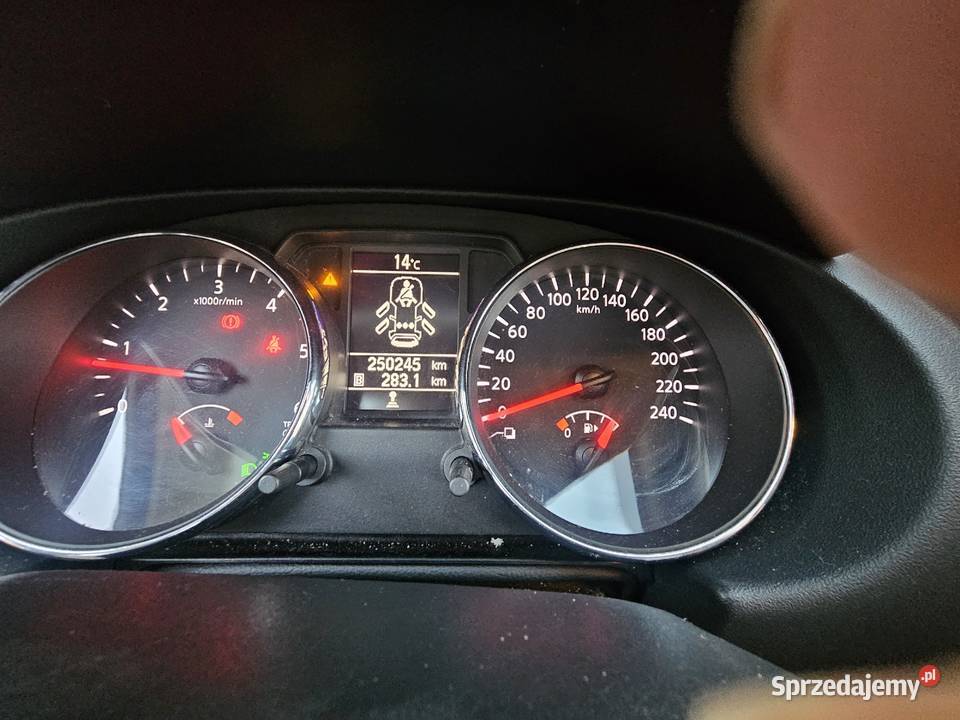 NISSAN QASHQAI pomorskie