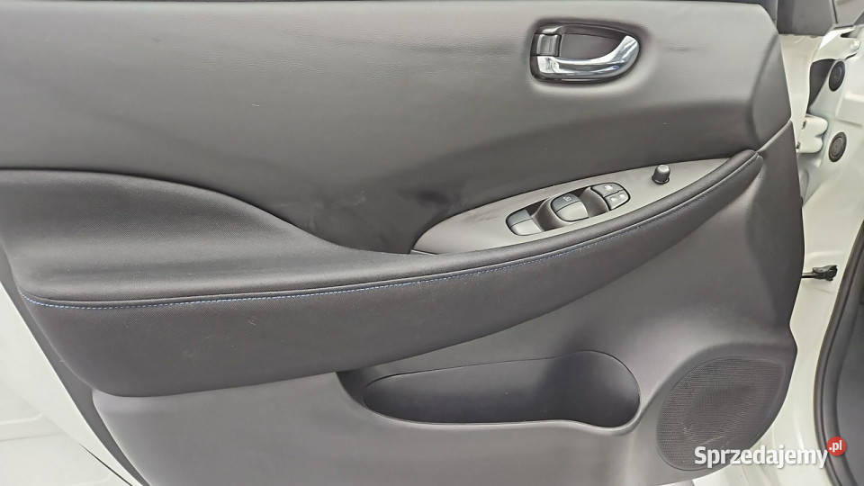 Nissan Leaf 40kWh Acenta Z Polskiego Salonu komputer pokładowy Warszawa