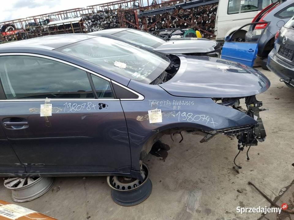 ĆWIARTKA PRAWA PRZÓD TOYOTA AVENSIS T27 Lipno