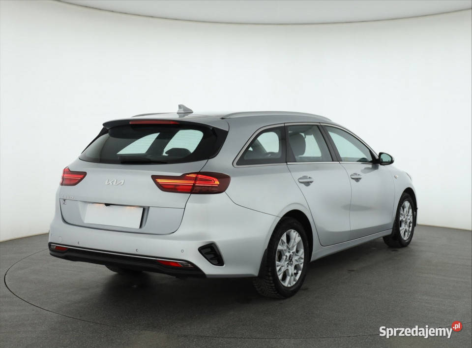 Kia Ceed 15 TGDI Rok produkcji 2022 Piaseczno
