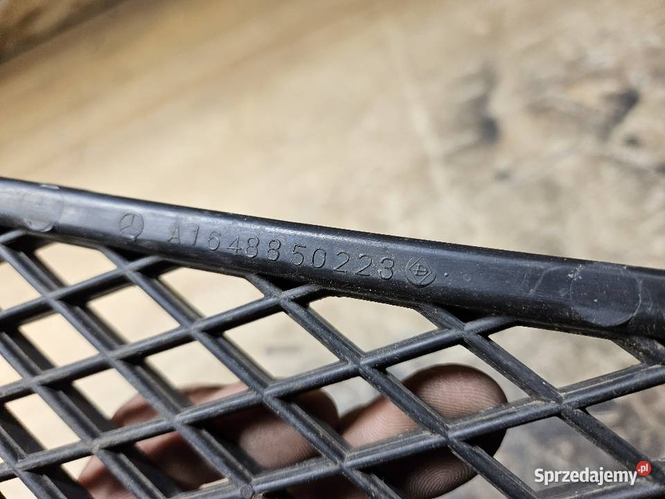 MERCEDES ML W164 KRATKA ŚRODKOWA ZDERZAKA PRZÓD Międzychód sprzedam